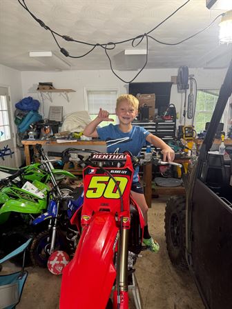 Moto family love